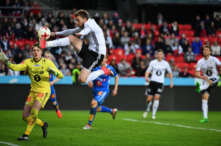 Nicklas Bendtner for Rosenborg mot Tromsø