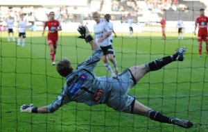 Iversen scorer på straffe mot Arason og Odd