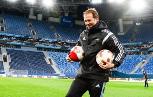 Hugo Pereira før kampen borte mot Zenit i UEFA Europa League 2017.