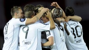 Jubel etter seier mot brann hele laget