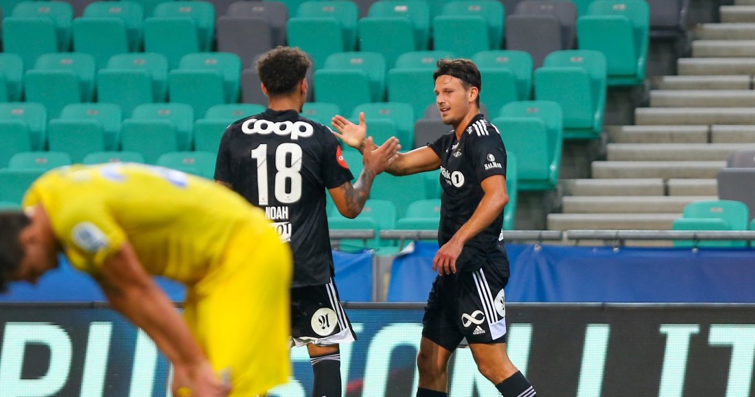 SNUDDE KAMPEN: Holm og Vecchia snudde 0-1 til 2-1 i andre omgang.