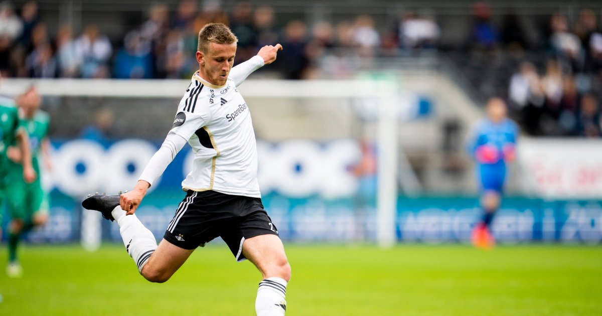 Captain Reitan leads the way to Aalesund / Rosenborg