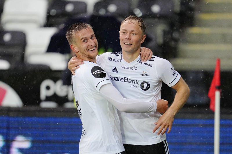 BACK-SCORINGER: Rosenborg dundret på med mange spillere i angrep, og begge backene noterte seg for scoring mot Domzale!