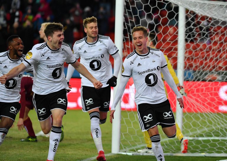 Anders Ågnes Konradsen jubler etter sin scoring mot Kristiansund