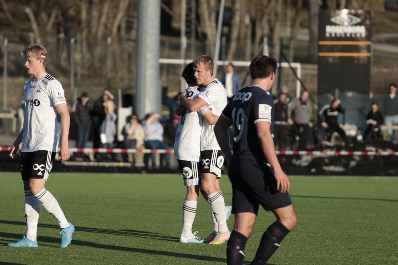 Marius Broholm jublet for sin scoring mot Orkla.&nbsp;