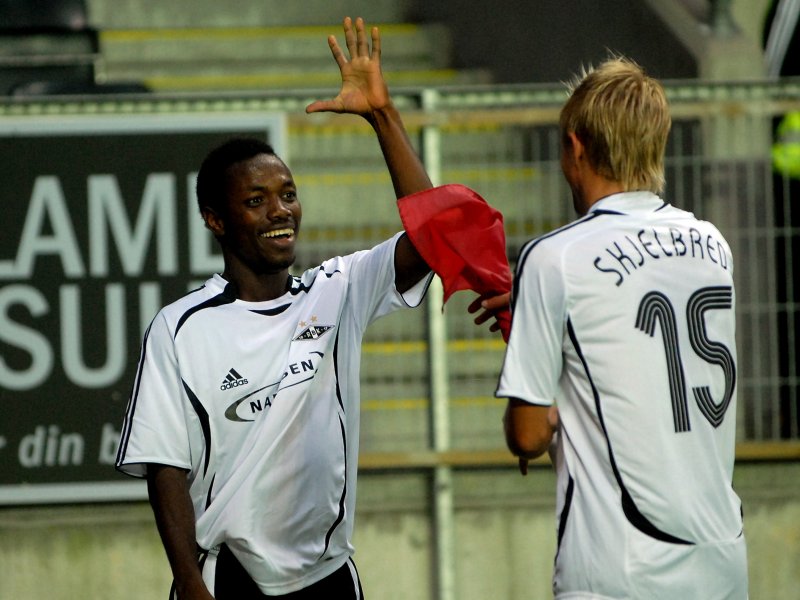 Abdou Razack Traore og Per Ciljan Skjelbred etter Traores siste scoring