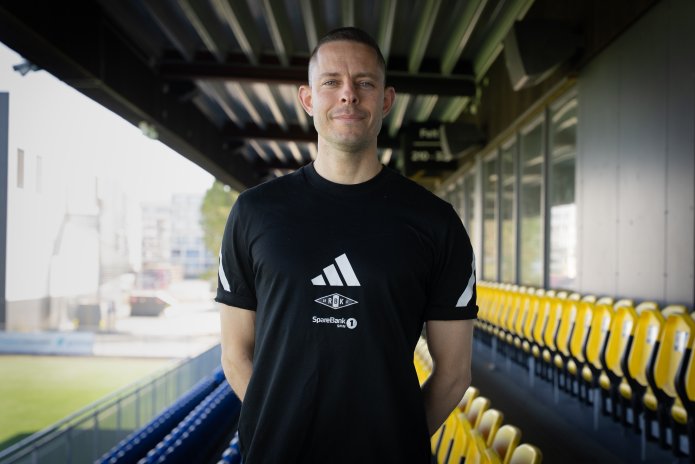 Shroot forlenger med Rosenborg